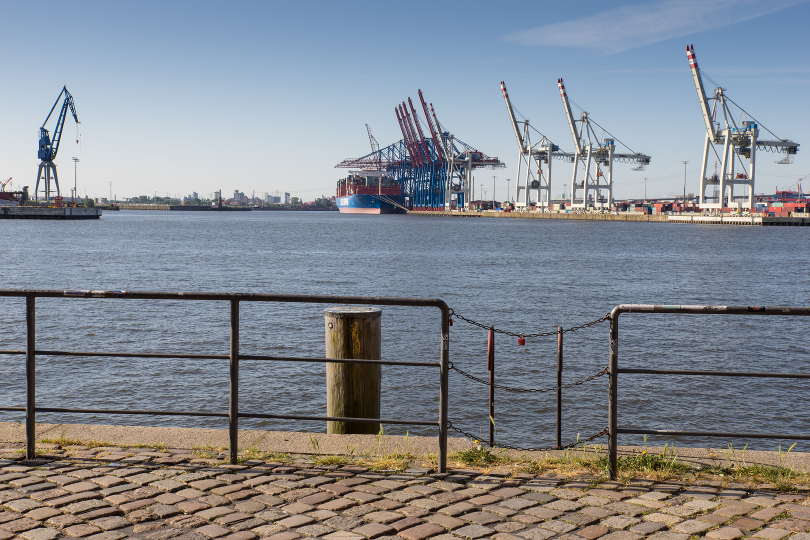 Containerterminal - Hafen Hamburg