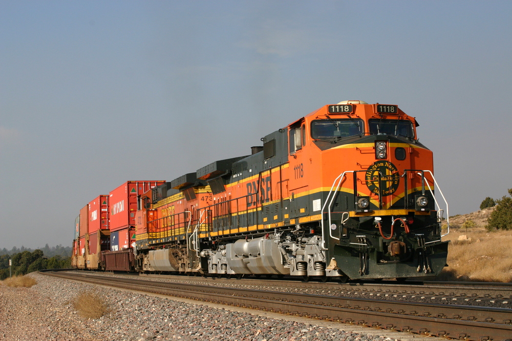 Containerzug der BNSF bei Flagstaff