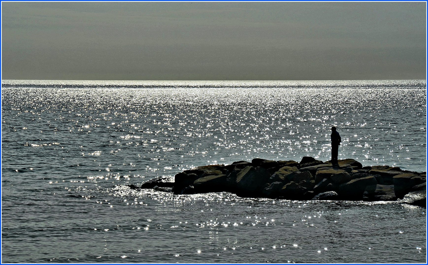 contemplando il mare