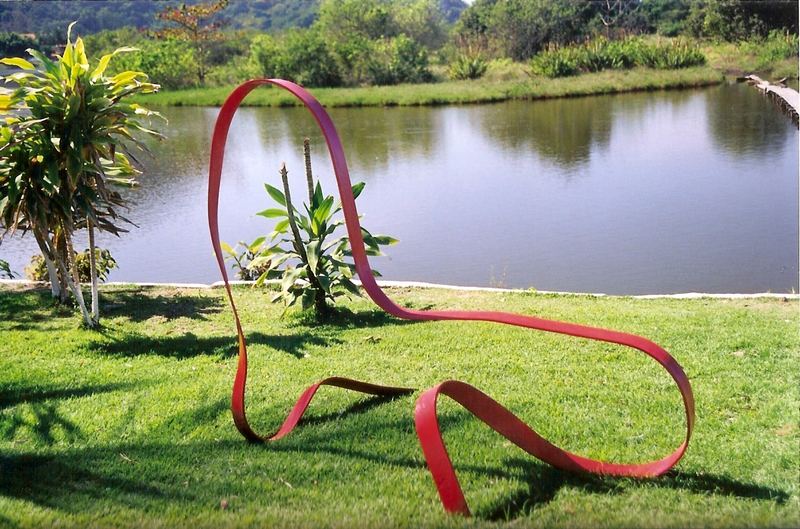 CONTEMPORARY SCULPTURE BY THE LAGOON V