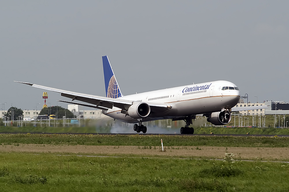 Continental Airlines Boeing 767-424 ER, N66056