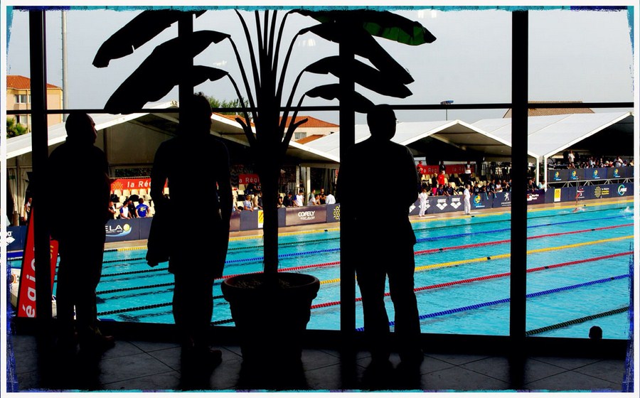 contre jour à la piscine