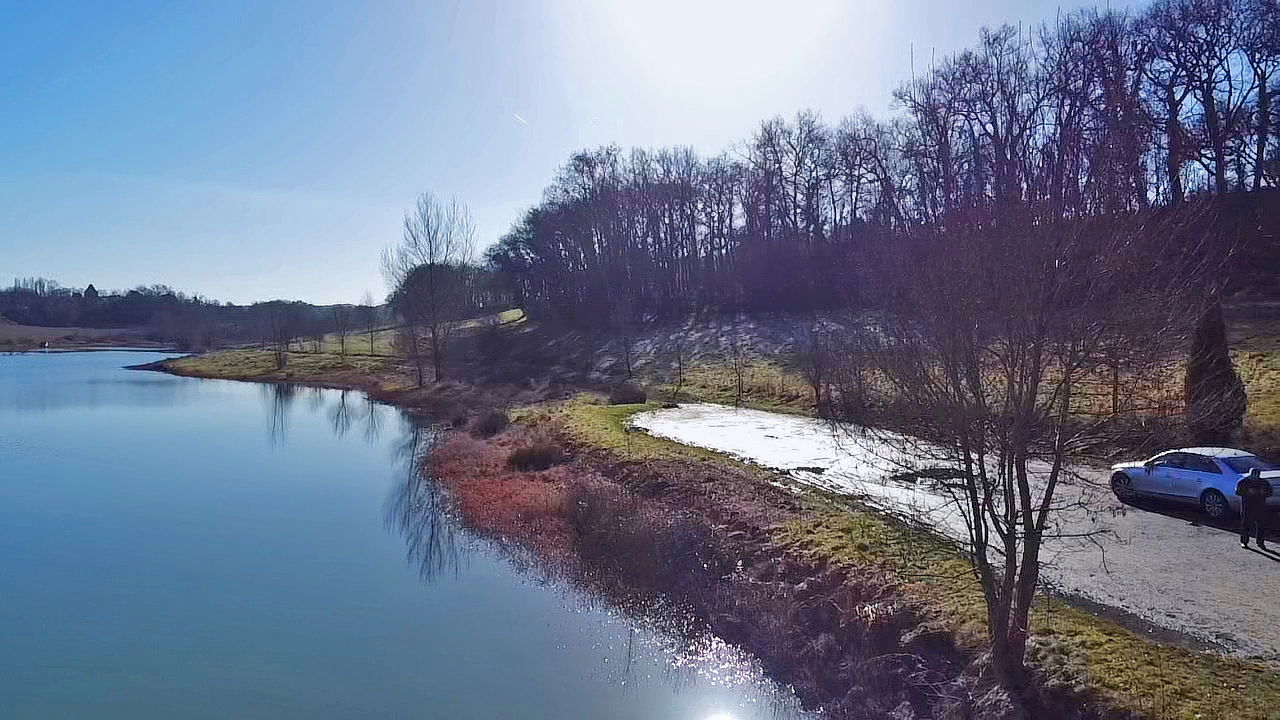 Contre-jour et selfie de loin au Lac du Bousquetarra