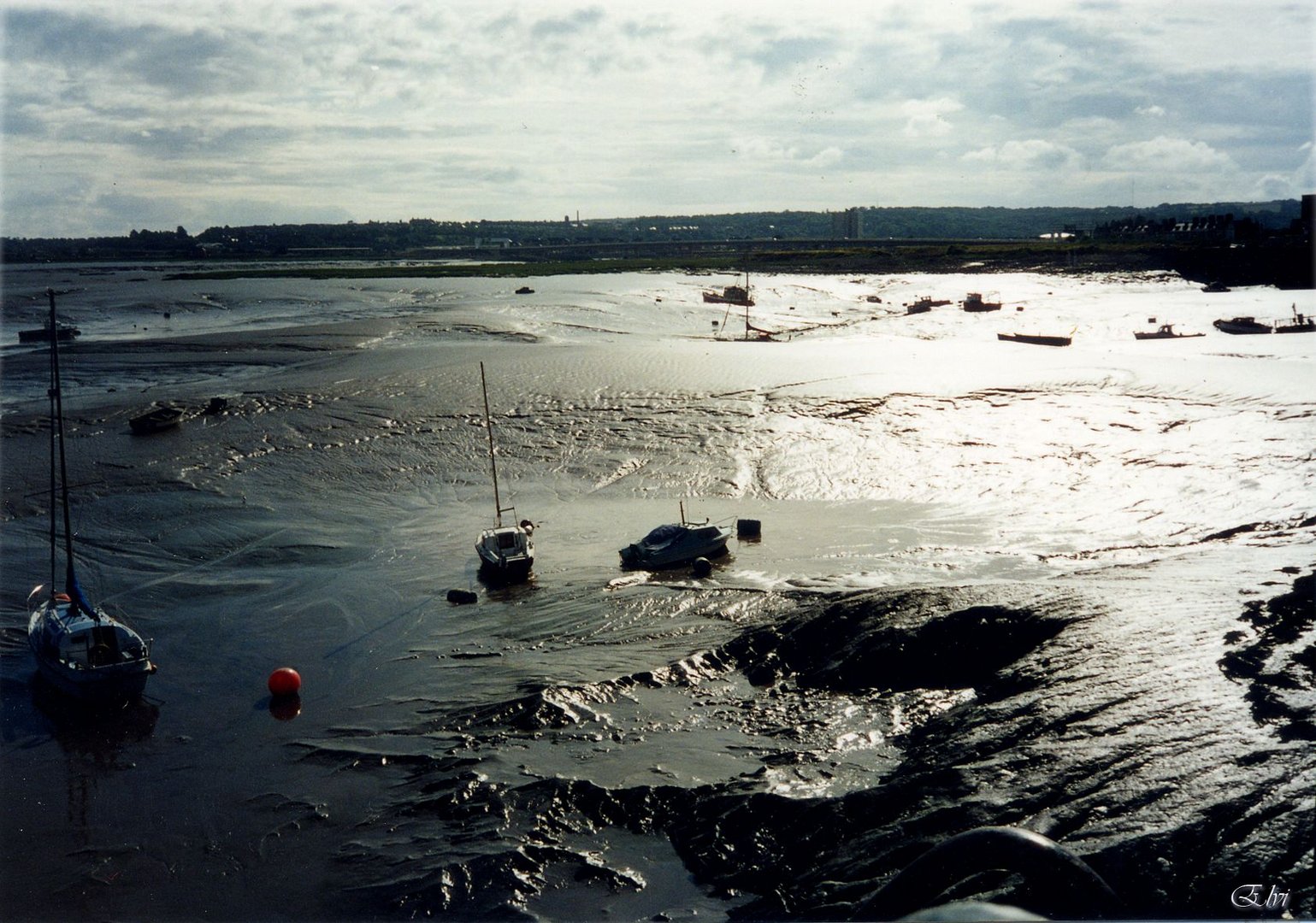 contre-jour sur le port de Cardiff