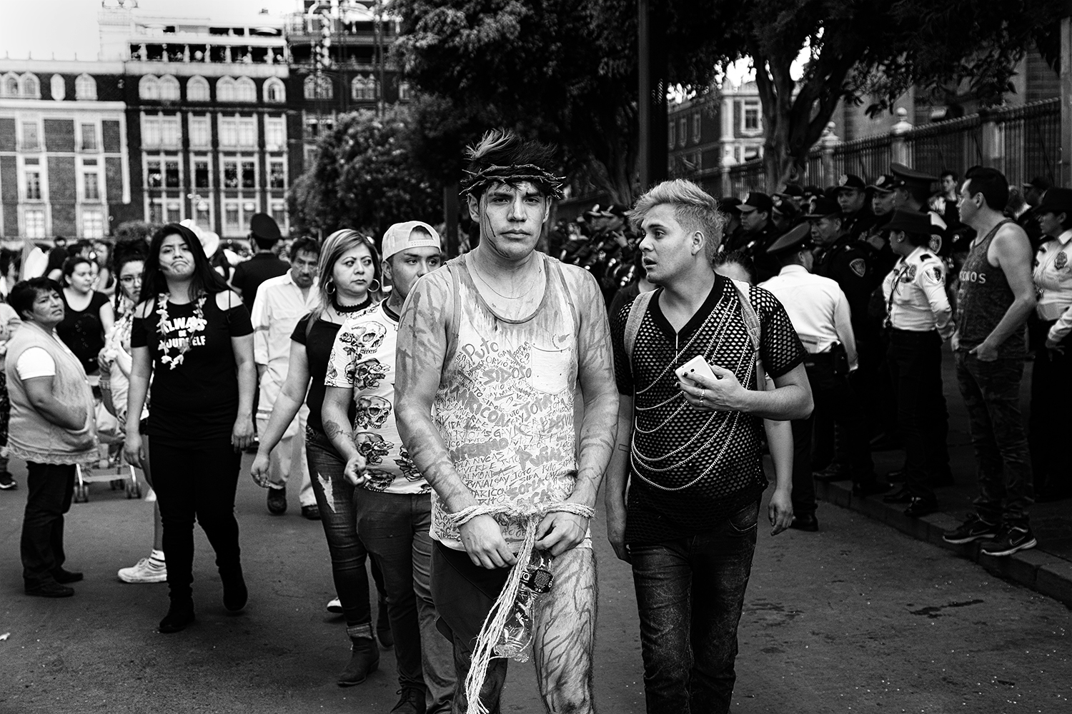 Conversación y miradas, Marcha Orgullo Gay CDMX 2018