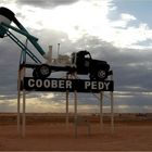 Coober Pedy- Wahrzeichen am Stuart Highway