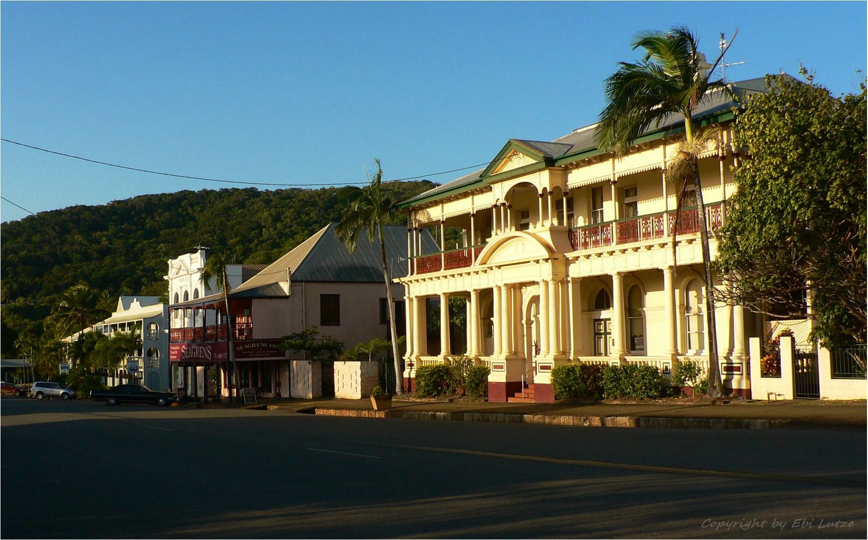 * Cook Town's   Seagren Pub *