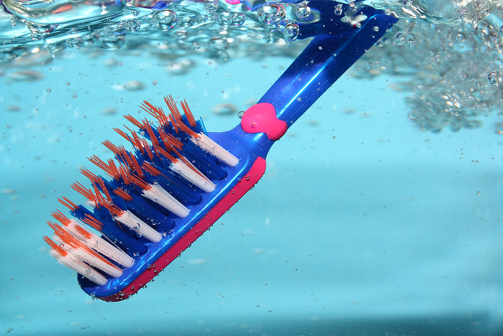 Cool-Diving-Brush! (1)