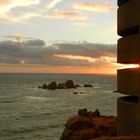 Corbiere lighthouse und deutscher Marinepeilstand auf Jersey (Kanal-Insel)