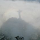 Corcovadogespenst La statua del Corcovado a Rio proggetata alle nuvole