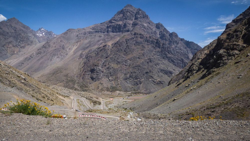 Cordillera de Los Andes ruta en Chile los Caracoles