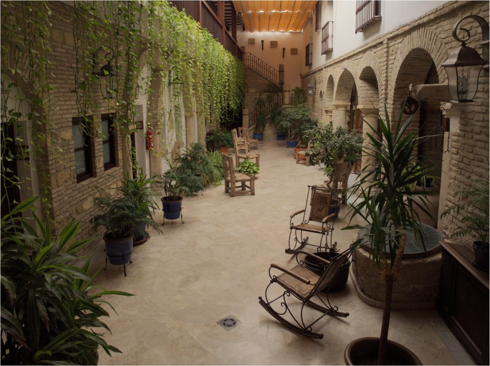 Cordoba_Innenhof_Hotel