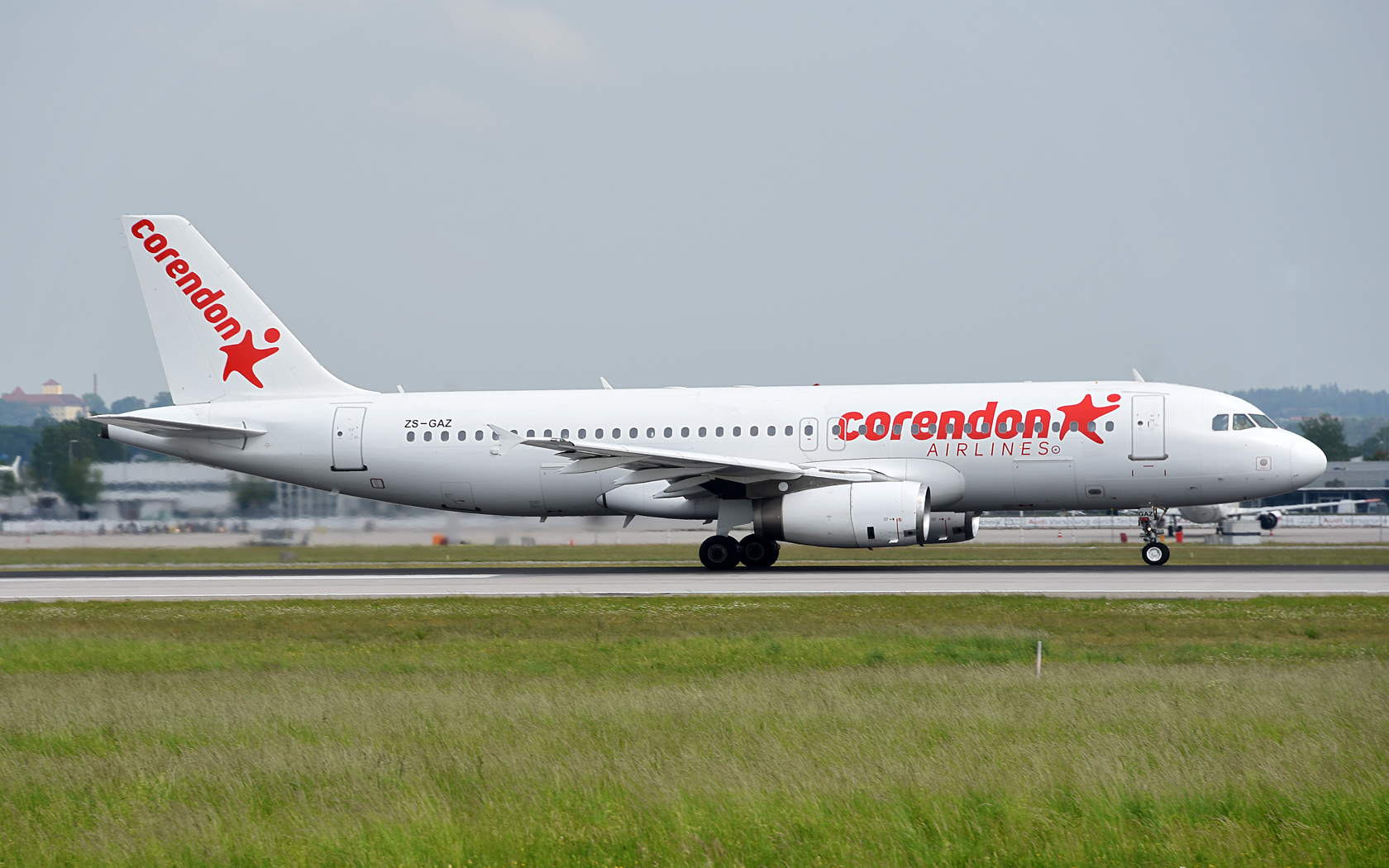 Corendon Airlines Airbus A320-200 ZS-GAZ 