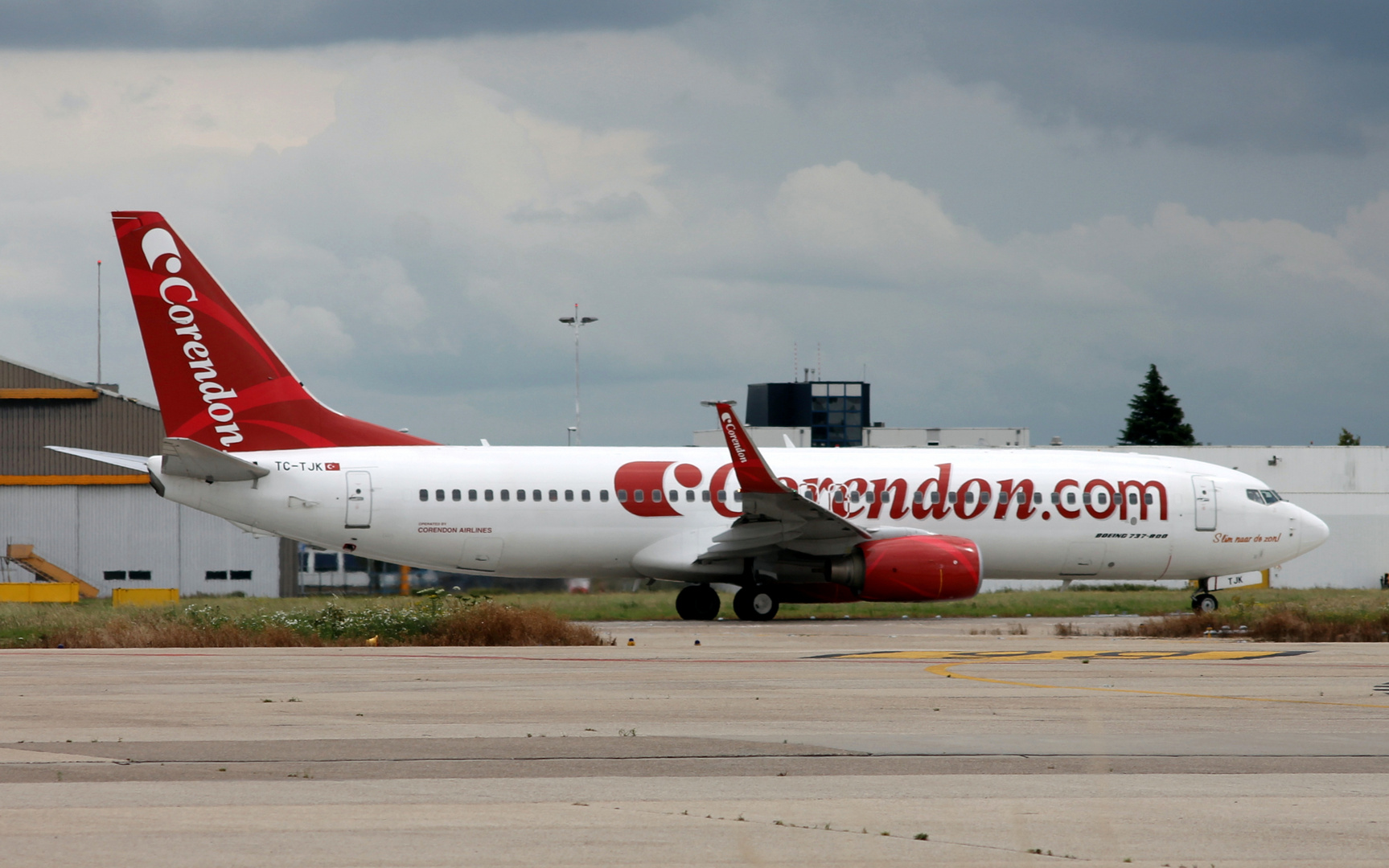 Corendon Airlines besuch auf Maastricht Aachen Airport