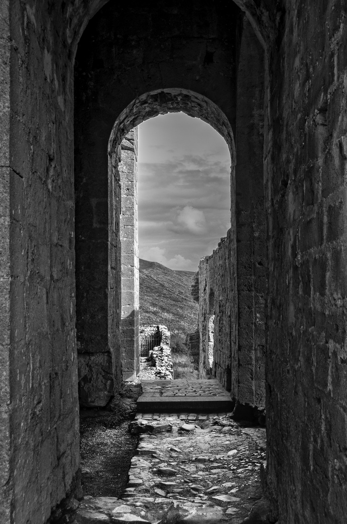 ... corfe castle VI ...