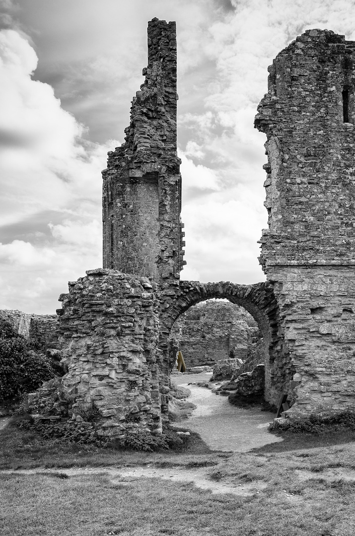 ... corfe castle XIII ...