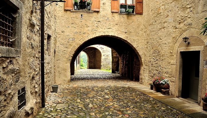 ...Cornello di Tasso...6