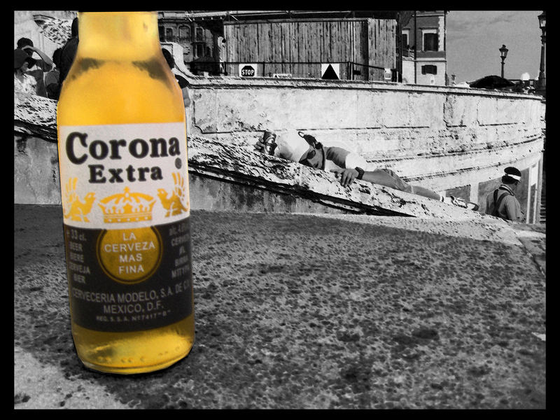 Corona Werbung auf der Spanischen Treppe!