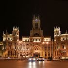 Correos in Madrid bei Nacht - als aDRI mit enfuse