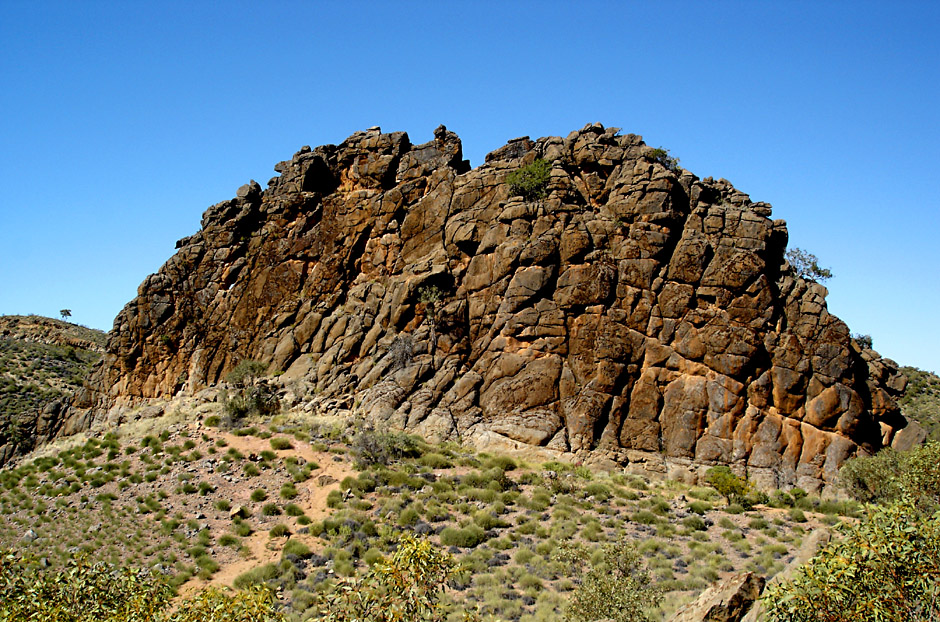 Corroboree Rock, 2b