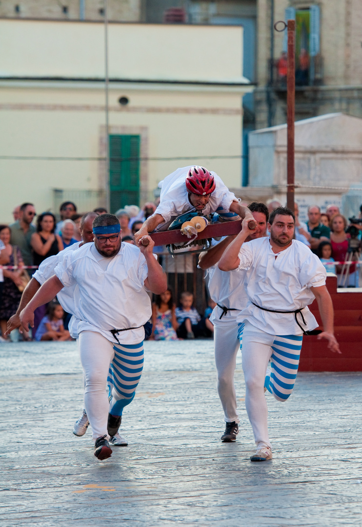 CORSA VERSO LA VITTORIA 03