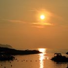 Corse, coucher de soleil dans la marina de Porto. 