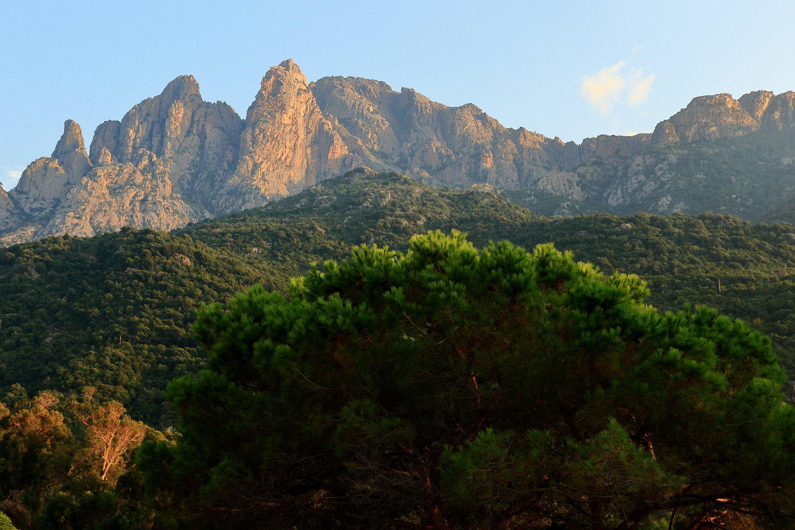 Corse, montagne autour de Porto.