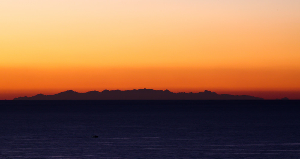 Corsica all'alba