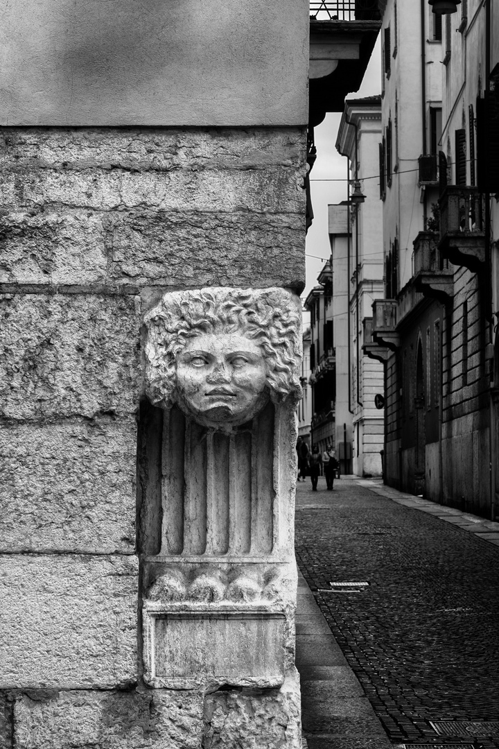 Corso Porta Borsari, Verona