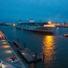 Cosco auslaufend Hafen Hamburg