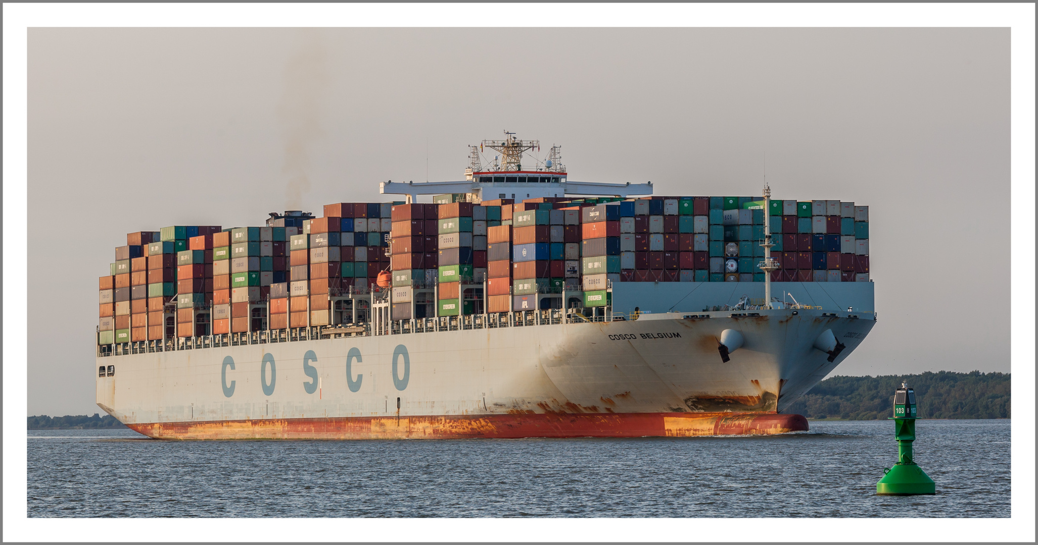 Cosco Belgium passiert am 25.07.2017  Stadersand auf dem Weg nach Hamburg