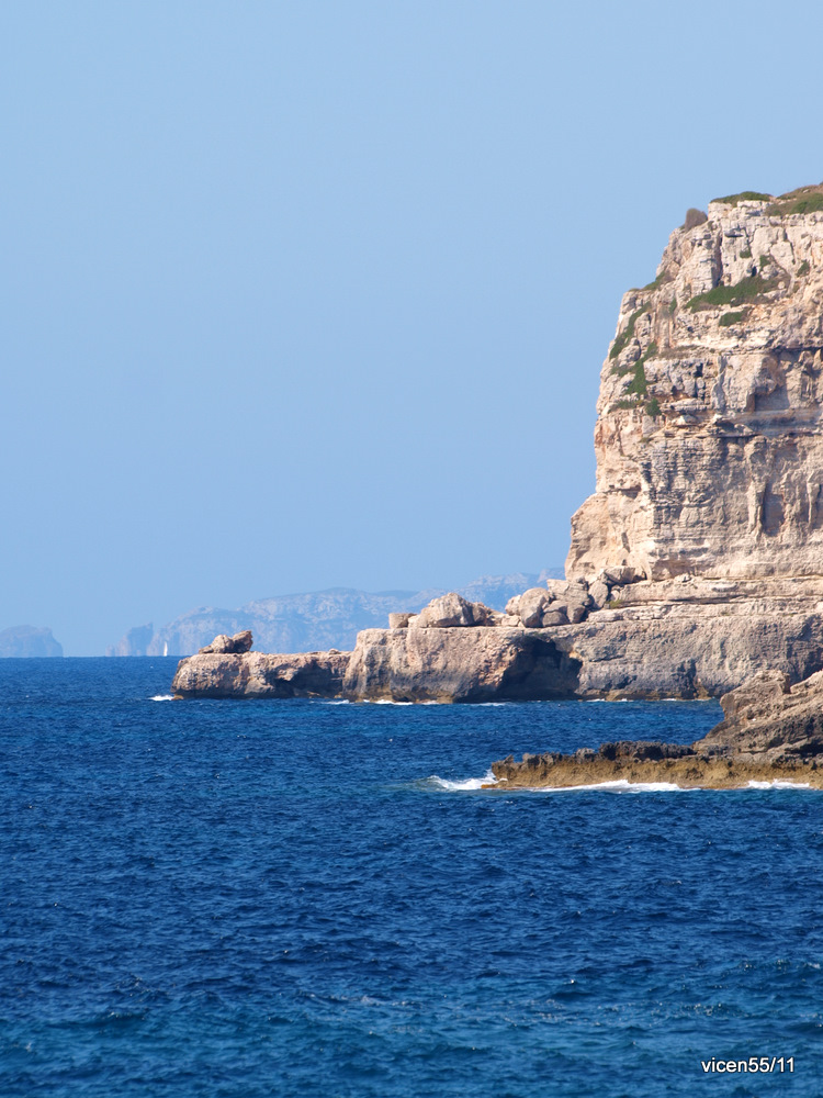 Costa abrupta del sur de mallorca