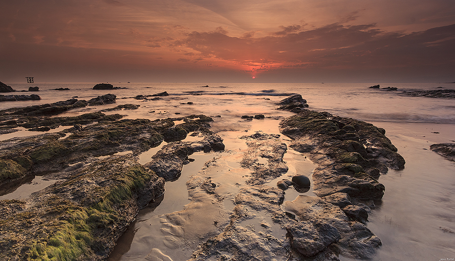 Costa asturiana al amanecer.