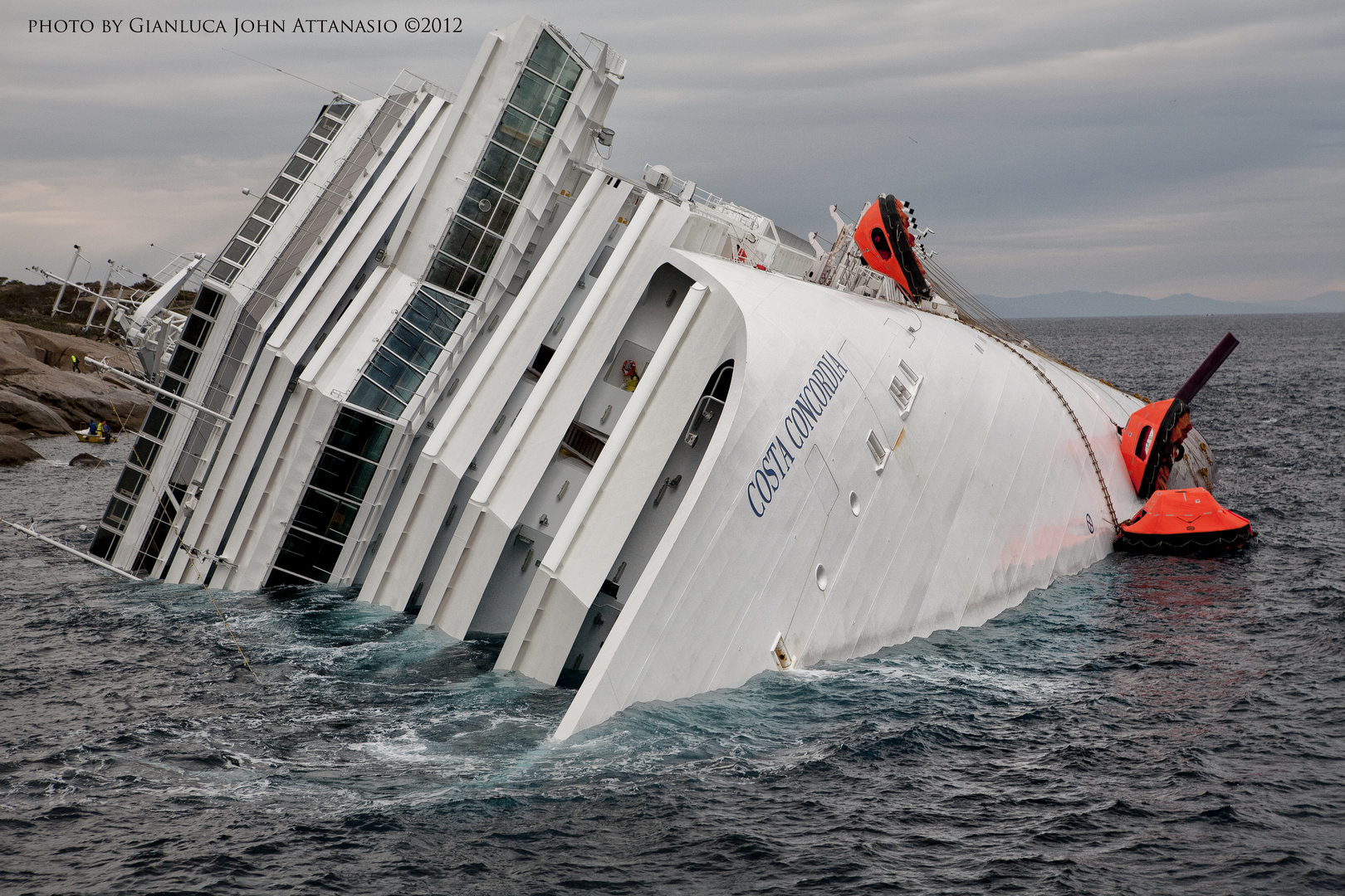 Costa Concordia disaster 1