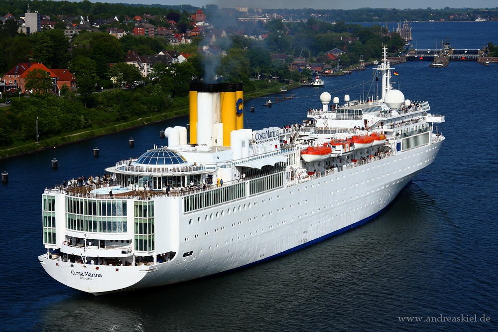 Costa Marina im Nord-Ostsee-Kanal