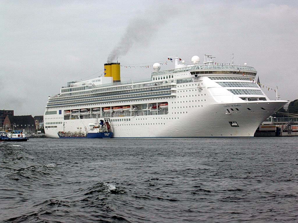 COSTA VICTORIA in Kiel