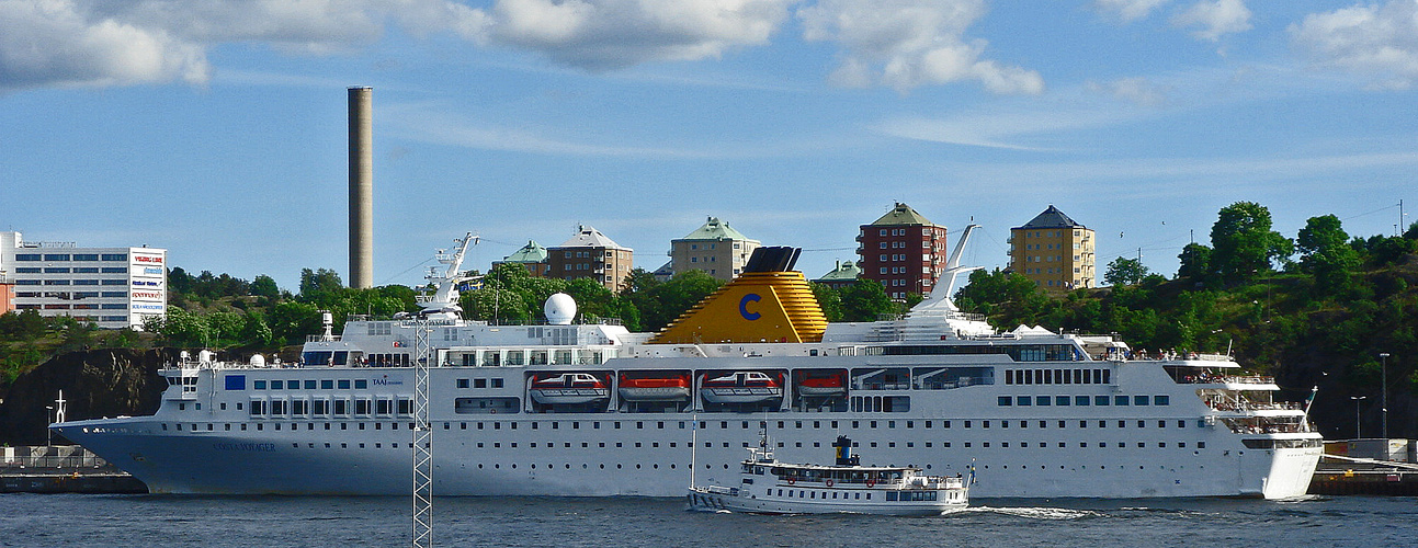 COSTA VOYAGER