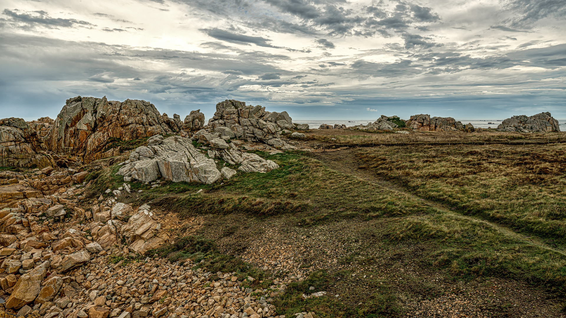 Côte de Granit Rose 14