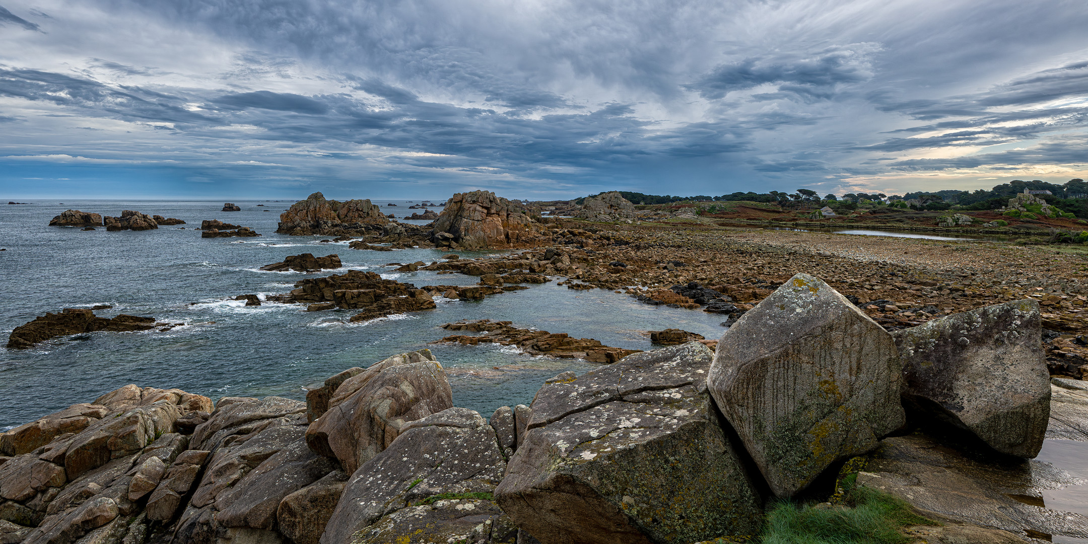 Côte de Granit Rose 17