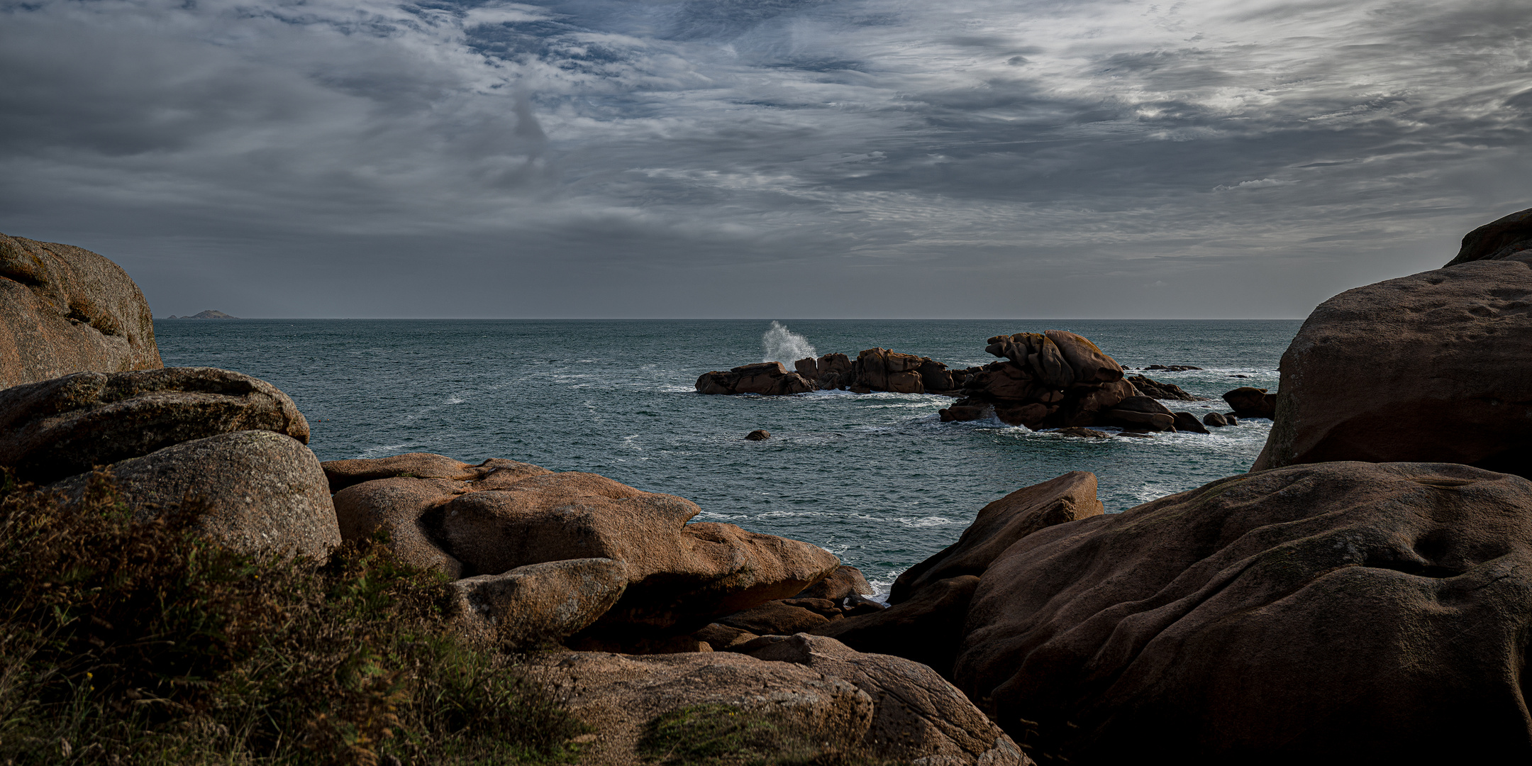 Côte de Granit Rose 64