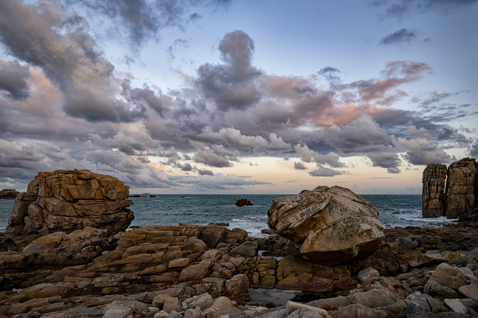 Côte de Granit Rose 66