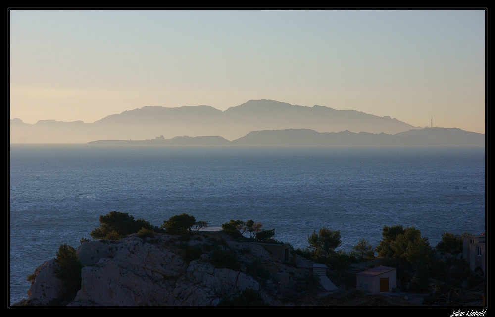 Côte embrumée