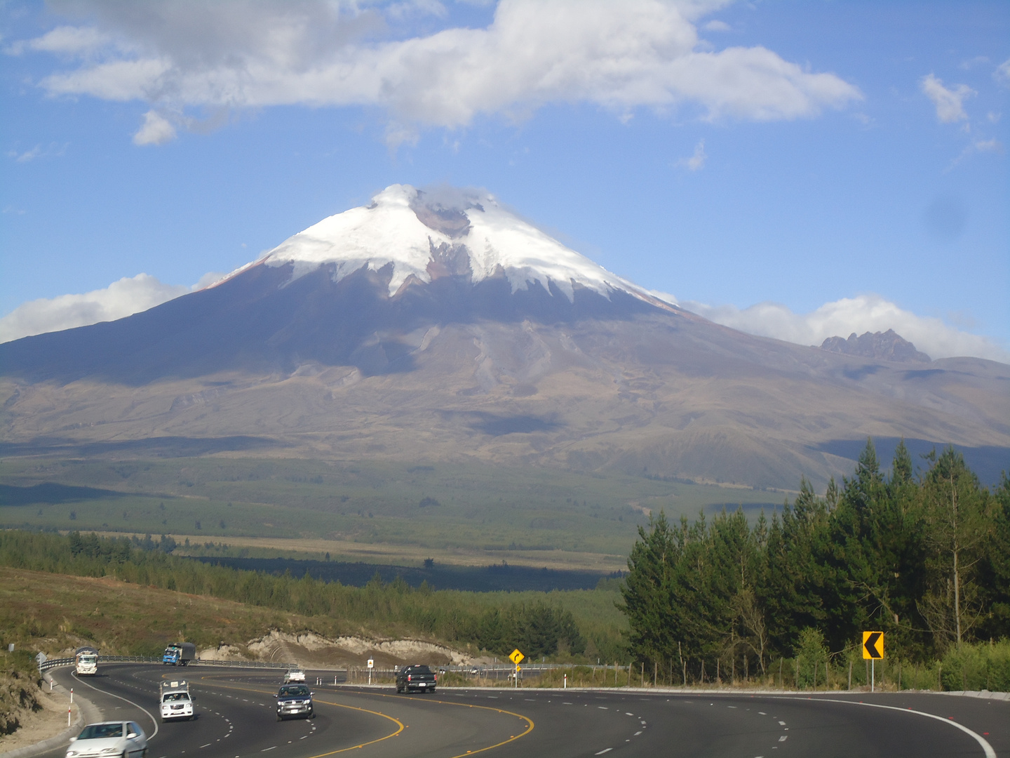 COTOPAXI 2 ECUADOR