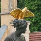 Cottbus; Branitzer Park: Die Venus Italica hat einen Vogel