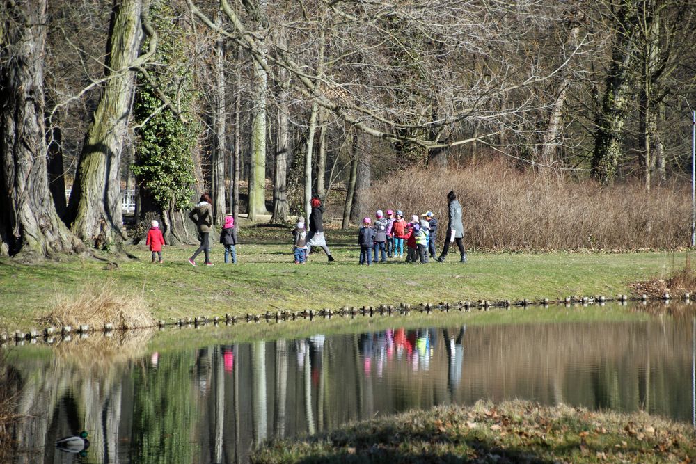 Cottbus, Branitzer Park Junge Parkbesucher Foto & Bild