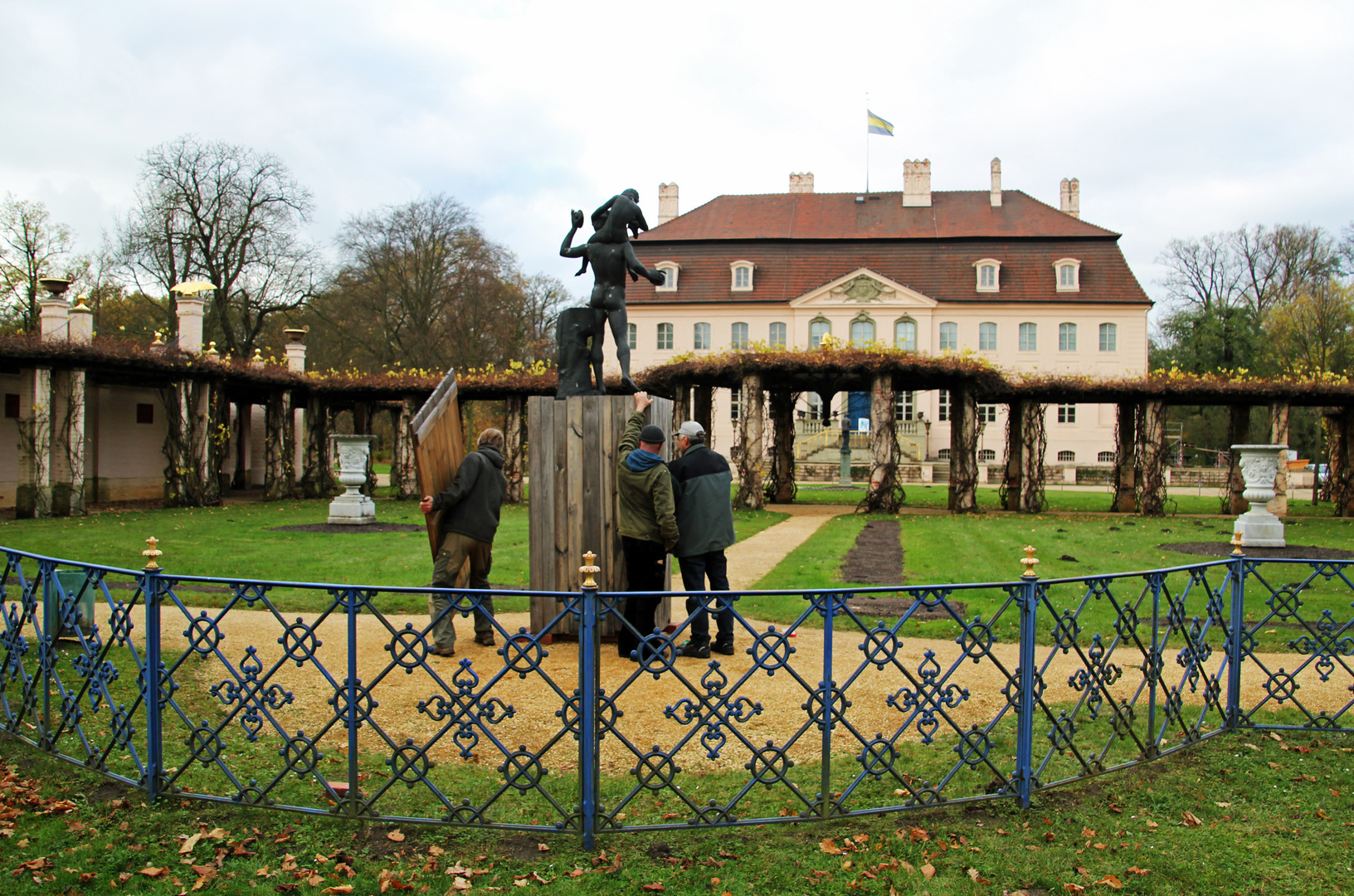 Cottbus: Branitzer Park, Vorbereitung auf den Winter