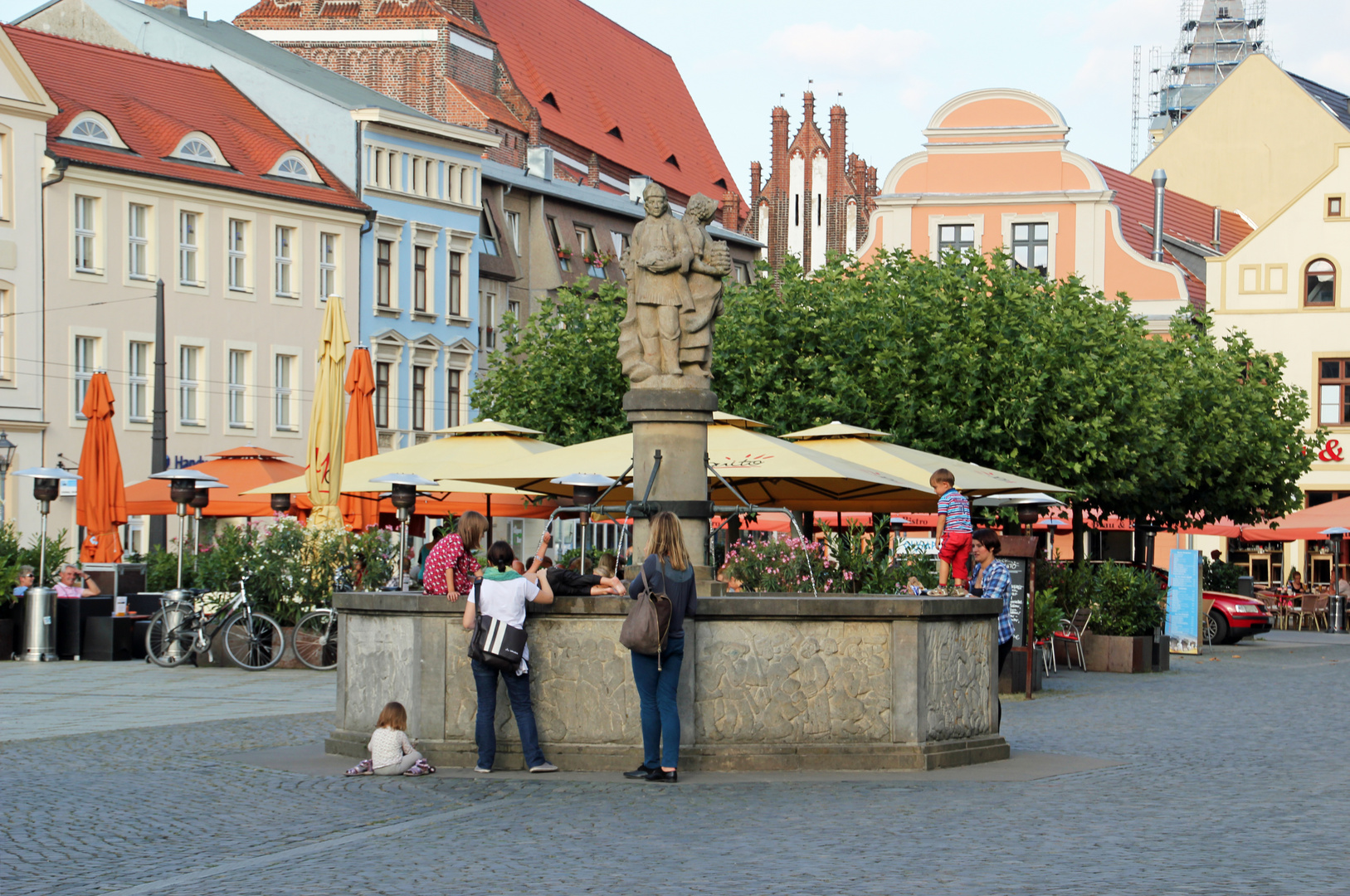 Cottbus: Brunnen auf dem Altmarkt