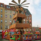 Cottbus: Die Pyramide auf dem Weihnachtsmarkt.