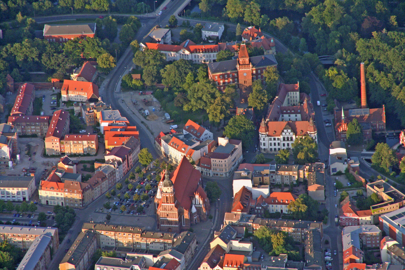 Cottbus: Oberkirche und Schlossberg (Gerichtsberg) mit Schlossturm