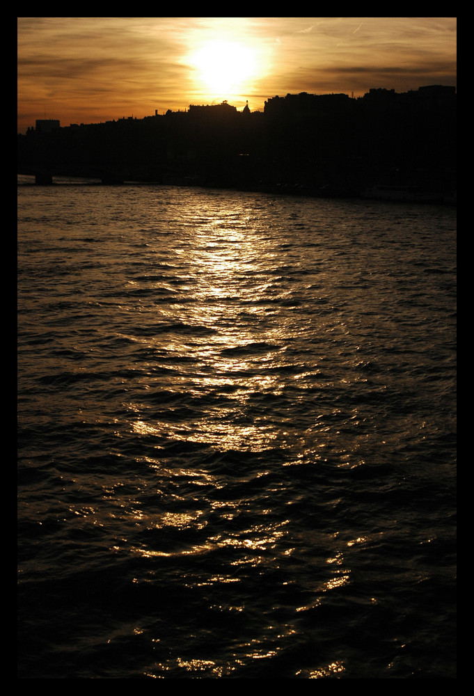 Couchant sur la Seine.